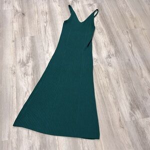 Women’s Green V-Neck Ribbed Knit Long Bodycon Sleeveless Sweater Maxi Dress / S